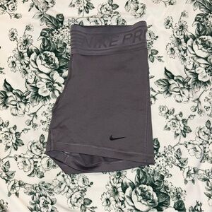 Nike Women's Charcoal Spandex shorts